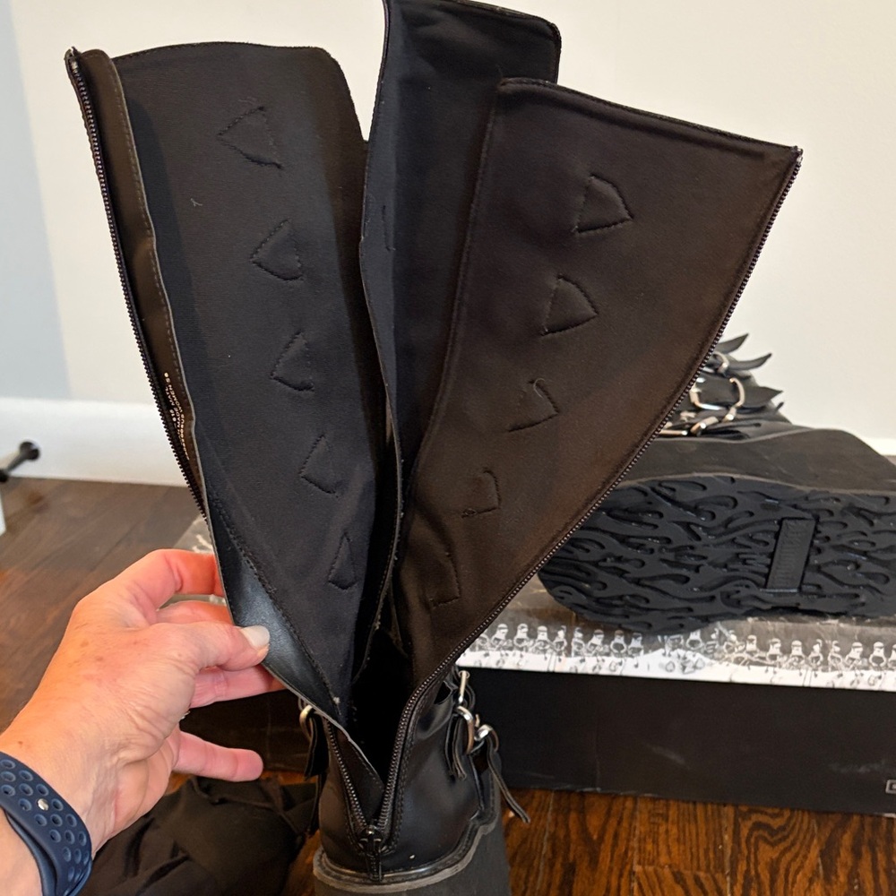 Demonia Black Platform Buckle Boots Size 8 - Picture 8 of 9